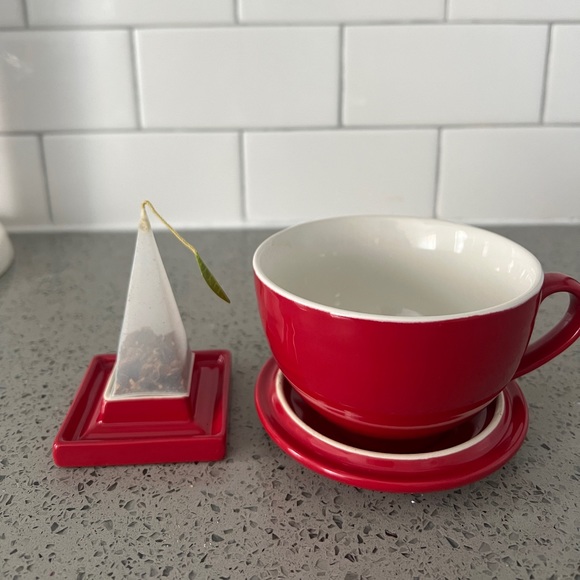 Tea Forte cafe cup, in red - Picture 2 of 3